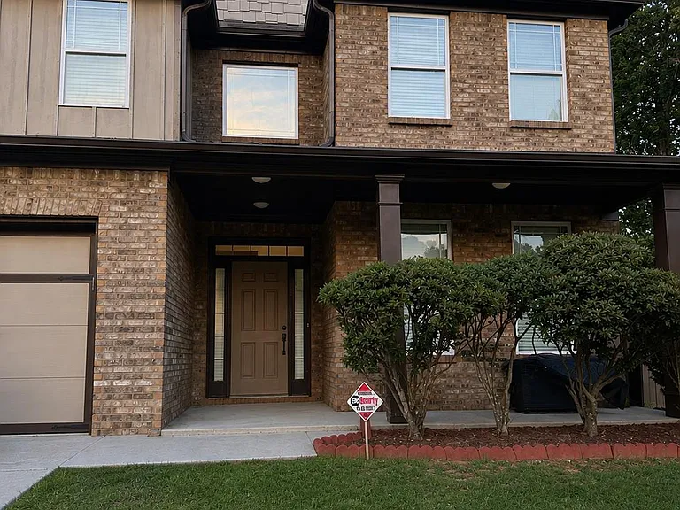 2328 Oakland Trail Way — Photo 2