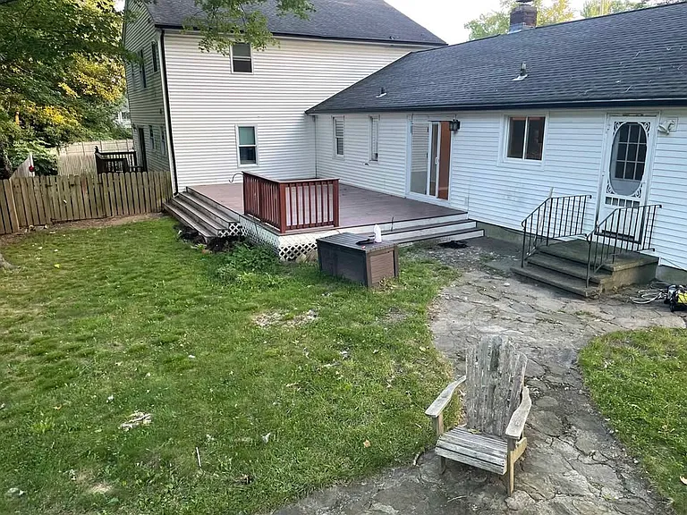 1 Lorenzo St #A — Photo 11