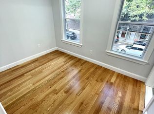 247 Chelsea St #2, Boston, MA 02128