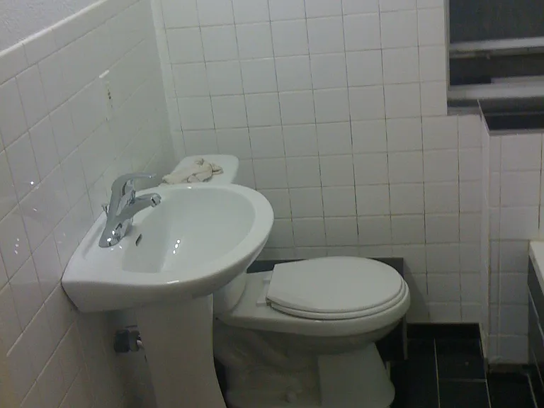 76 Eastwood Rd #TOP — Photo 16