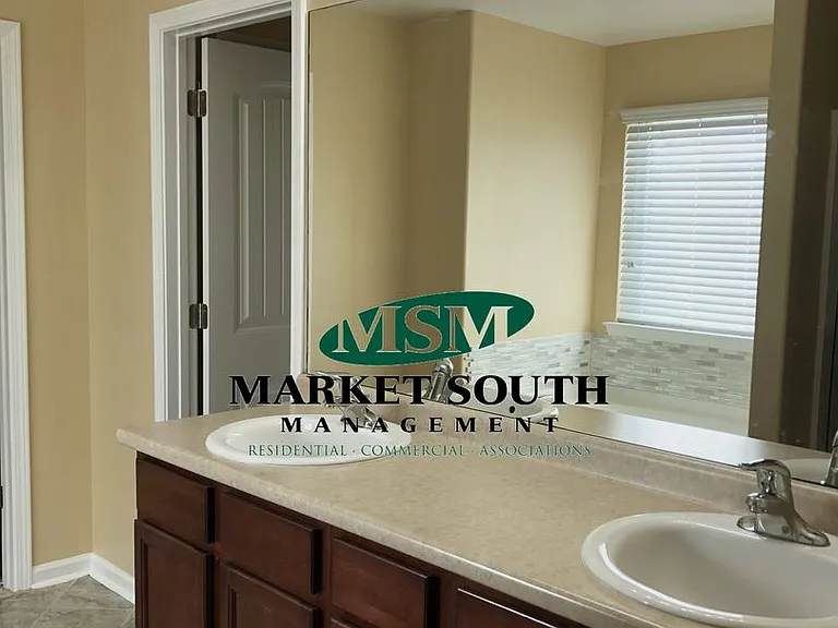 29 Bay Willow Ct — Photo 8