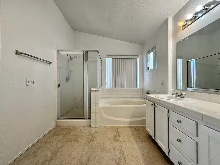 3828 Climbing Rose St — Photo 43
