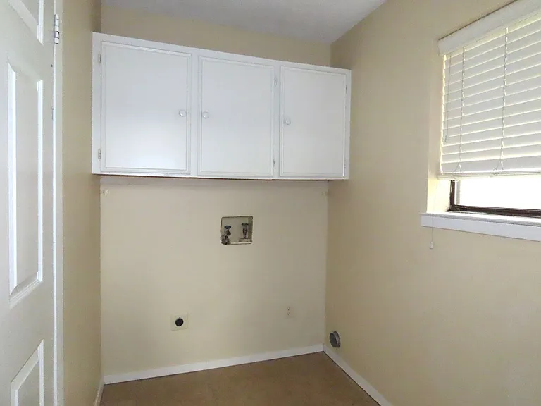 805 Corey Dr — Photo 26