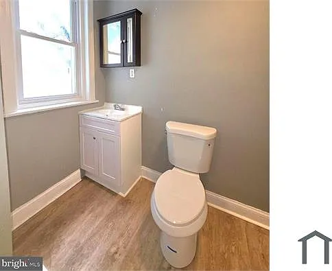 1 bed, 900 sqft, $1,000 — Photo 4