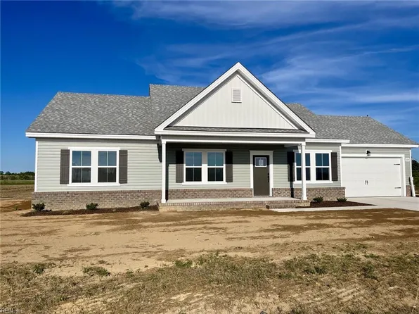 204 Halifax Ct, Shawboro, NC 27973