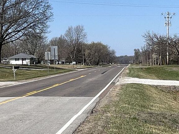 4th image of 20601 E State Route A