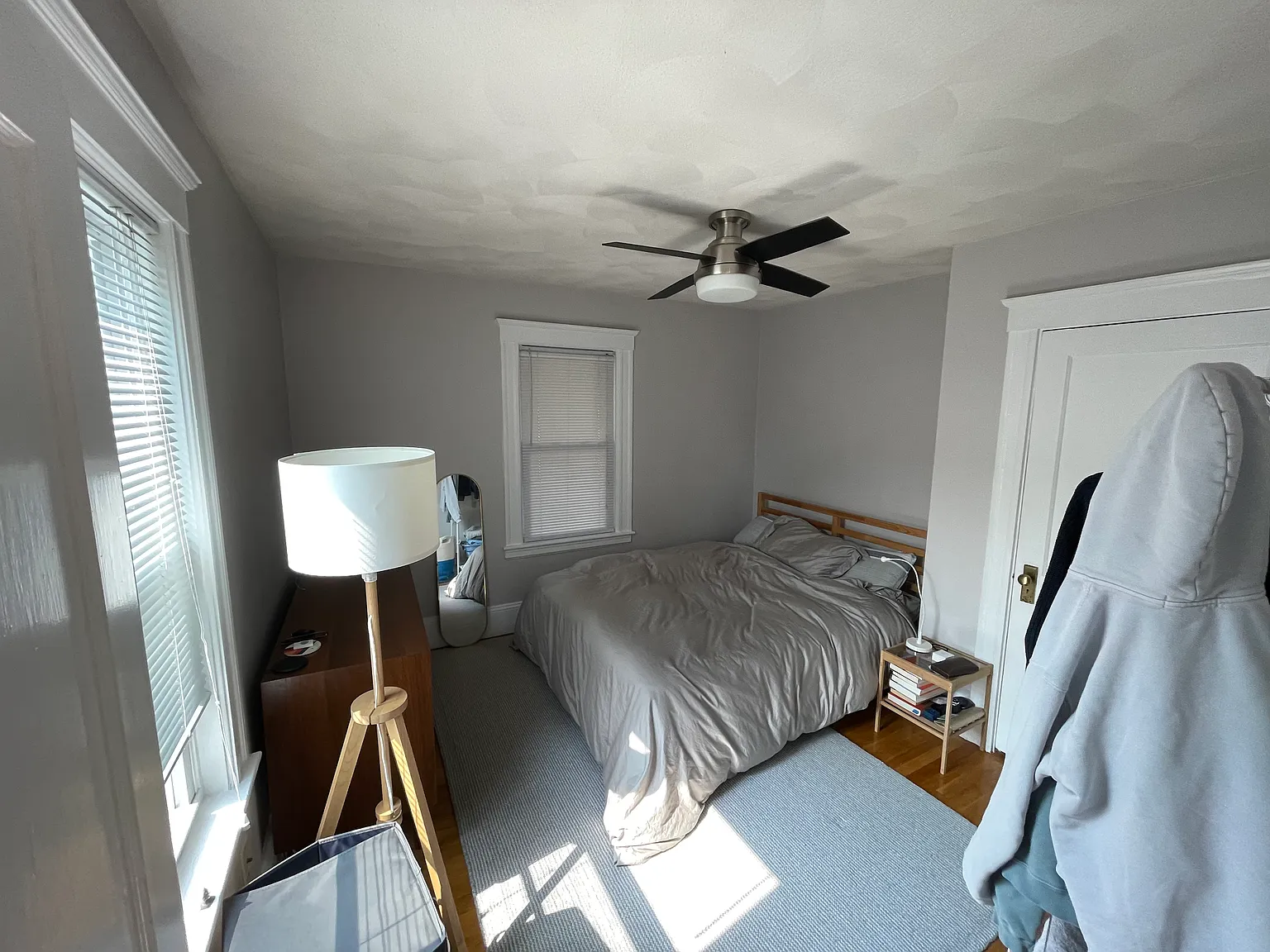 2 bed, 900 sqft, $2,775 — Photo 2