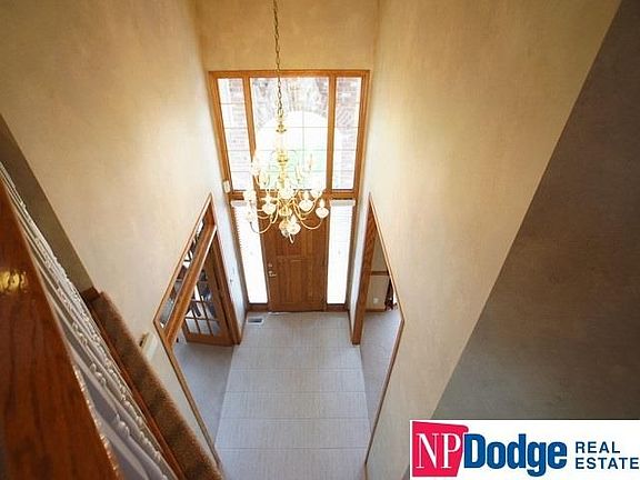 4th image of 15410 Windsor Dr