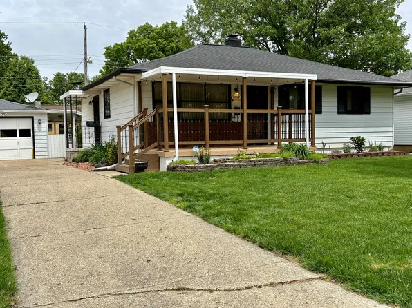 1807 Melanie Ln, Champaign, IL 61821