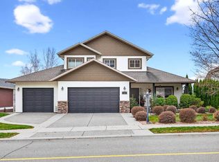 302 Mariposa Ct, Kamloops 1, BC V2H1R3