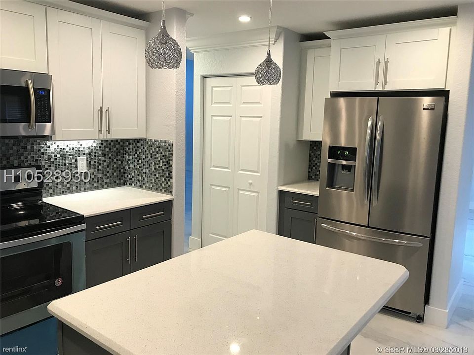 ED3274B0-807A-4EAA-B64D-9F8E2A16ED05