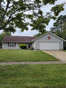 121 California Dr, Elyria, OH, 44035