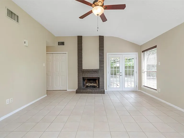 6903 Foxmont Ln — Photo 13