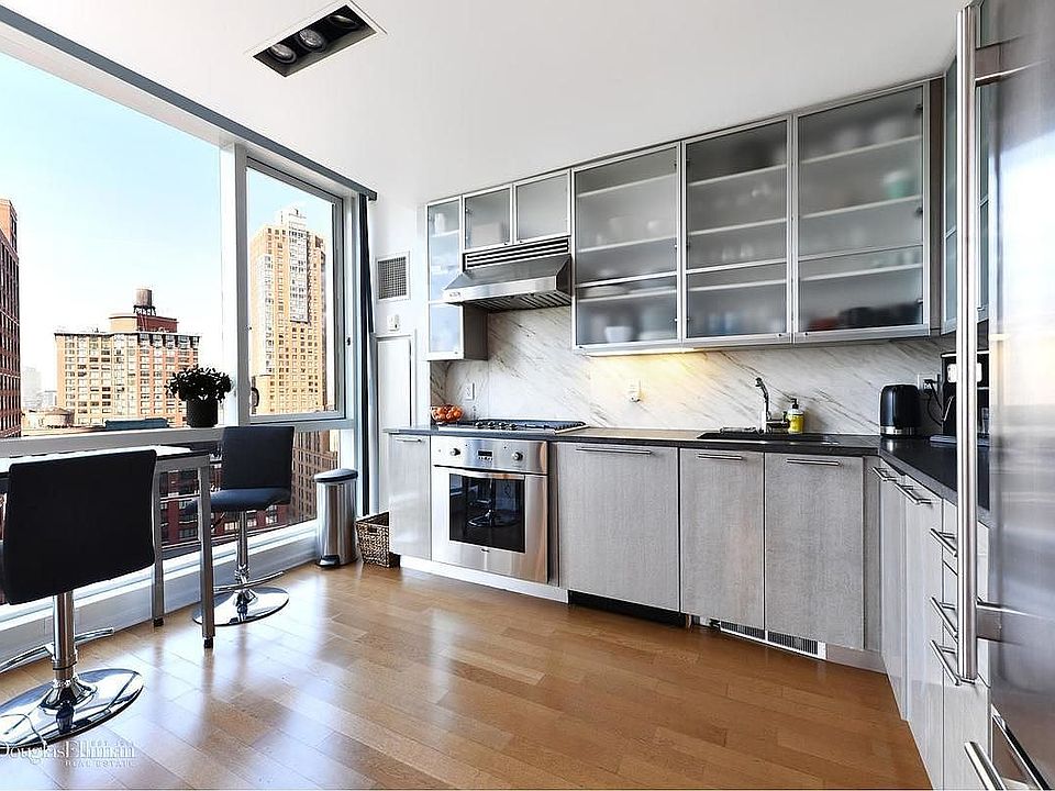 1st image of 200 Chambers St APT 26B