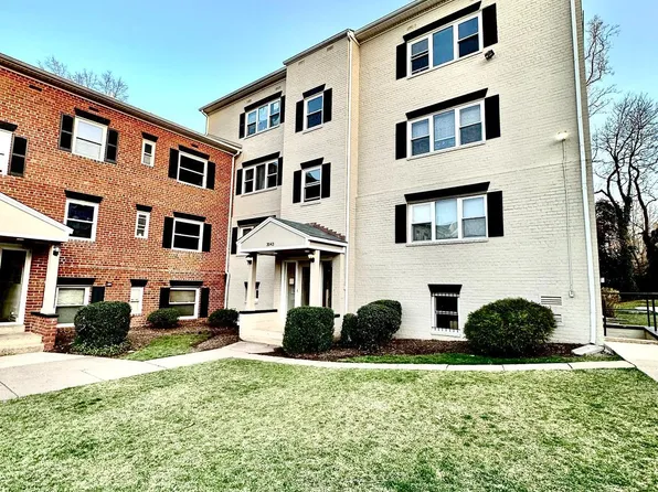 3043 Patrick Henry Dr APT 302, Falls Church, VA 22044