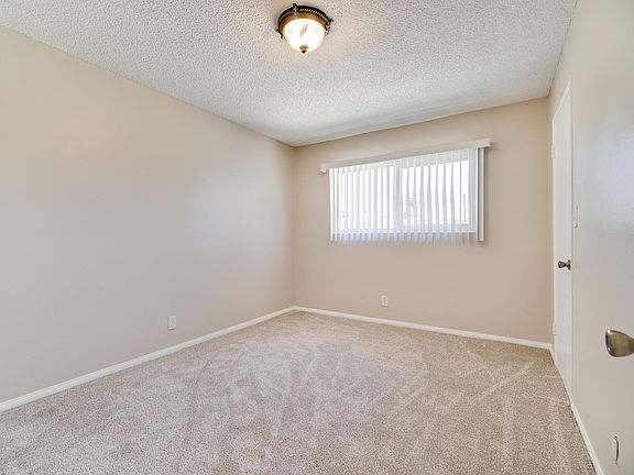 5th image of 2538 E Standish Ave