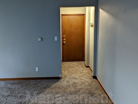 2nd image of 410 23rd St APT 2