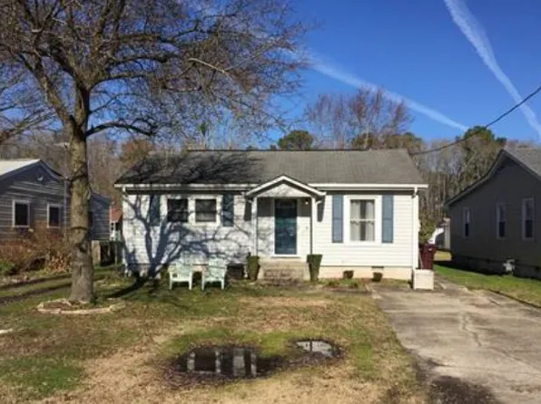 2244 Tennessee Dr, Chesapeake, VA 23323