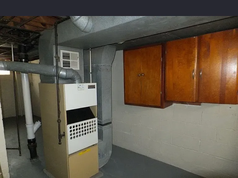 9403 Beech Ave — Photo 3