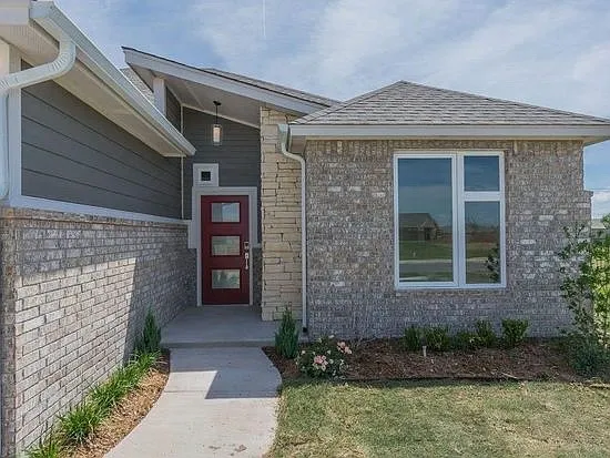 10608 Glover River Dr — Photo 3