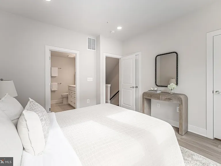 12742 Verdant Way — Photo 34