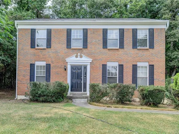 4643 Hampton Cir NE, Marietta, GA 30068