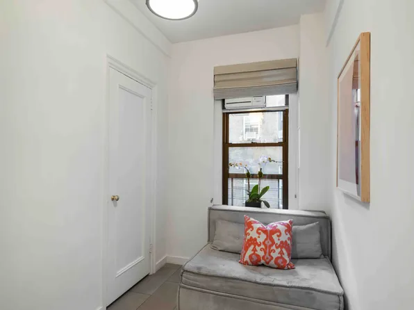 125 East 84th Street 4B image 10 of 11