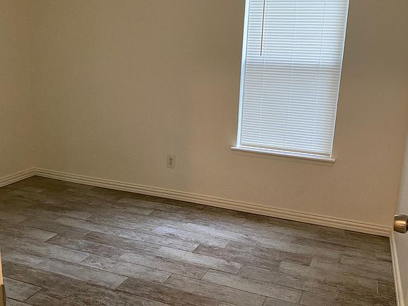 5th image of 6004 Tracy Lynn Ln Unit B