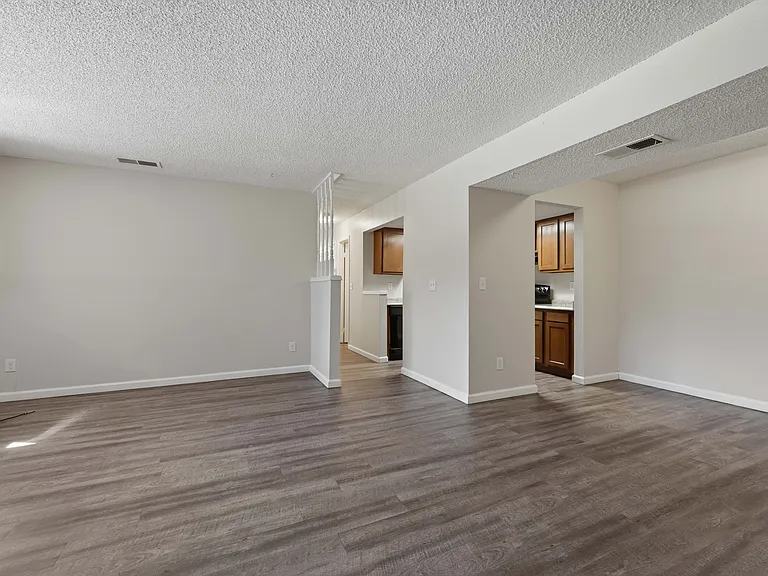 Pinon Place Apartments — Photo 10