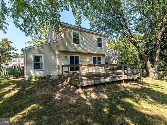 4th image of 1332 Kerwood Ln
