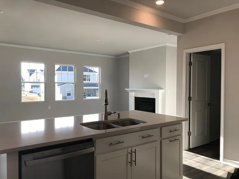 1606 Chestnut Tree Dr — Photo 3