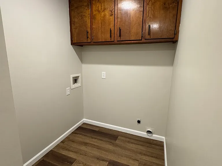 2230 N Aline Ave — Photo 6