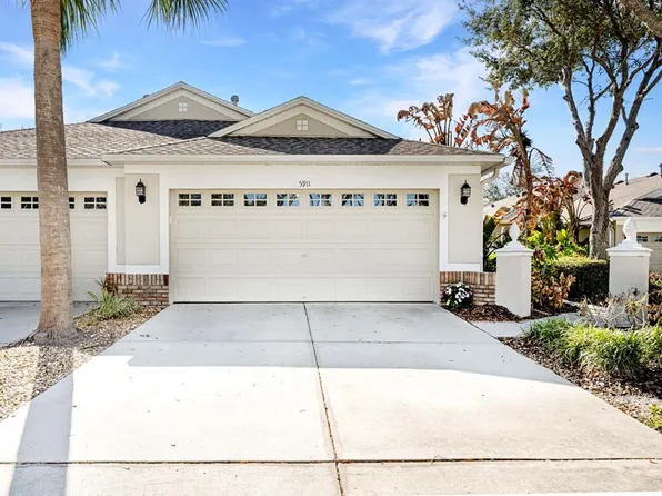 5911 Phoebenest Dr, Lithia, FL 33547