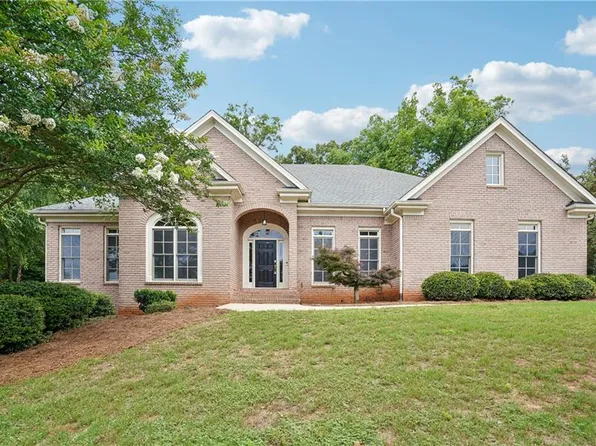 7880 Gable Dr, Douglasville, GA 30135