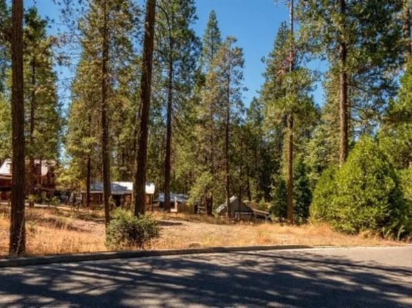 Dogwood Creek Dr, Bass Lake, CA 93604