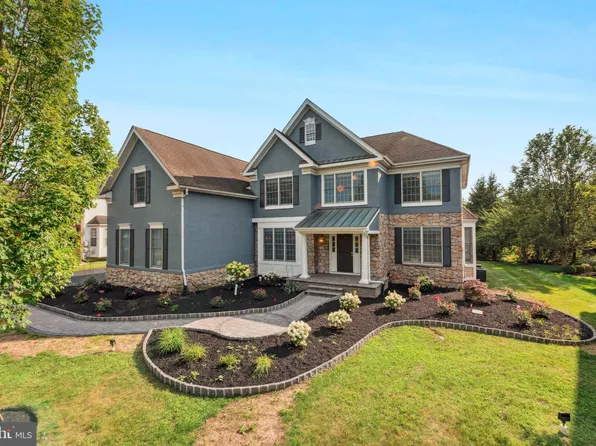 2294 Staffordshire Rd, Furlong, PA 18925