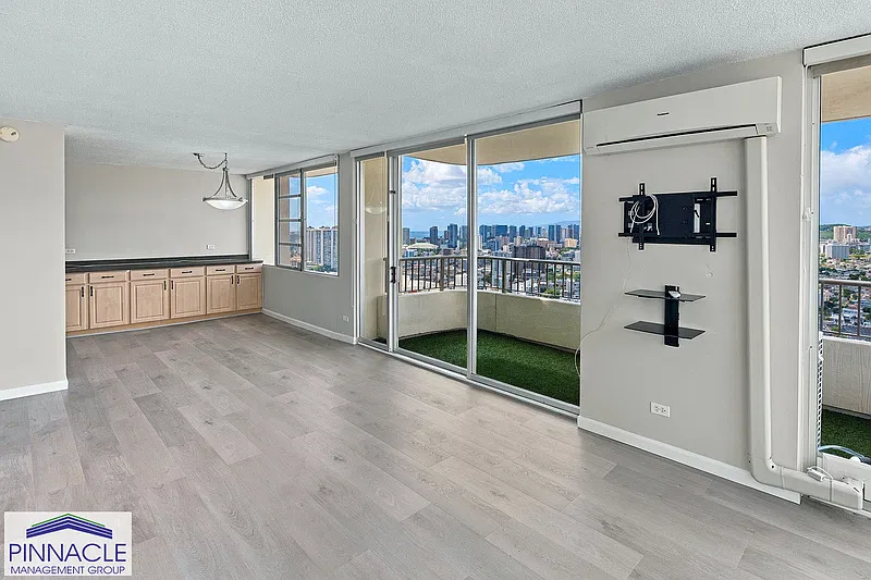 2 bed, 2.0 bath, 1007 sqft, $3,500 — Photo 3