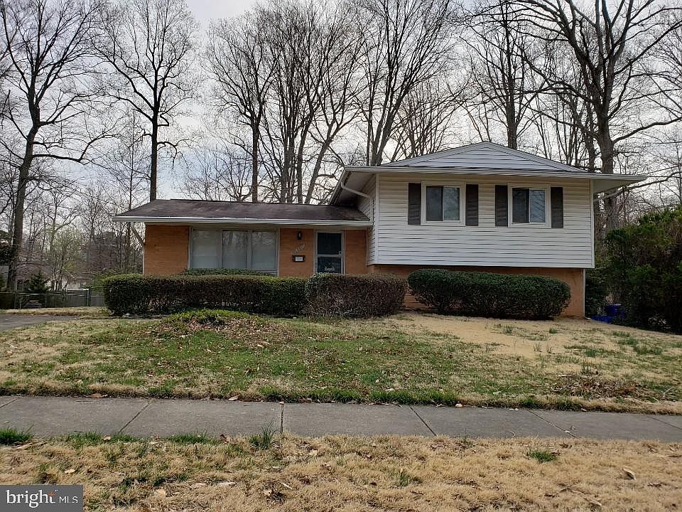 2nd image of 13911 Congress Dr