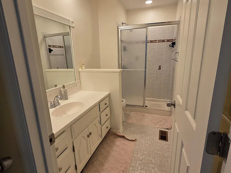 4614 Woodland Dr — Photo 13