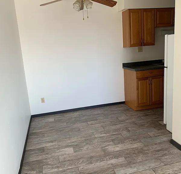 8835 N Swan Rd #7 — Photo 3