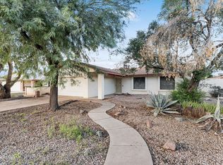 2812 E Concho Ave, Mesa, AZ 85204