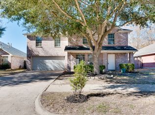6611 Amberfield Ln, Katy, TX 77449