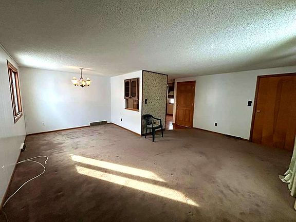3rd image of 145 Crandon Blvd #1