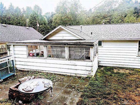 5th image of 1534 Corbet Dr NW
