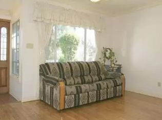 520 S B St, Tustin, CA 92780