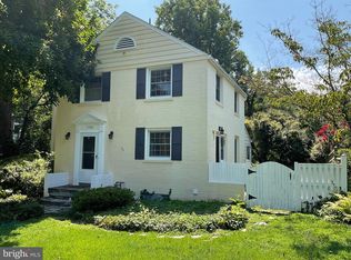 1706 White Oak Dr, Silver Spring, MD 20910