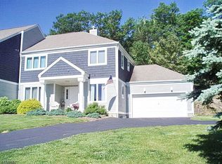 36 Beacon Hl, Sparta, NJ 07871
