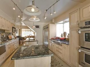 135 Quincy Ave, Winthrop, MA 02152