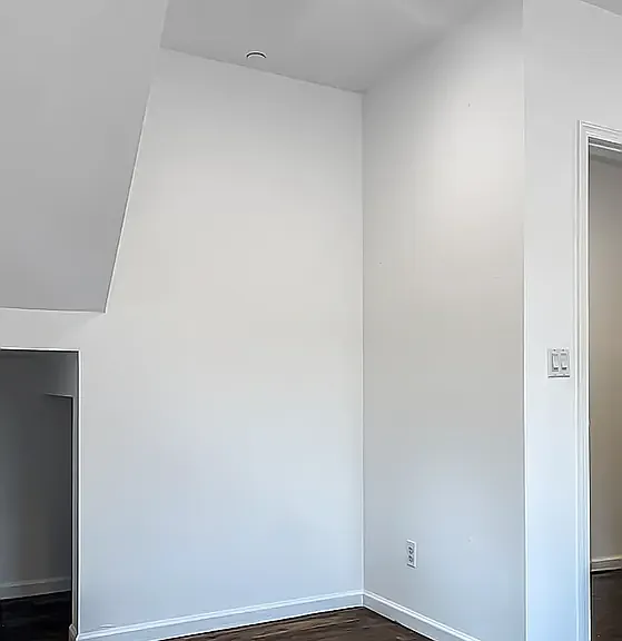 303 E Houston St #5 — Photo 8