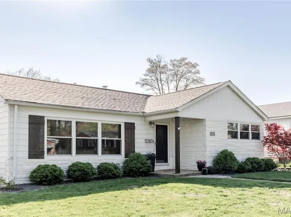 6914 W A St, Belleville, IL 62223